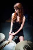 Azura Starr - Drummer 1j73nb60tip.jpg