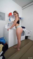 Kandy Summer Gets A Surprise Of Dick While Shes Doing Laundry - 52x-d73o4pmntc.jpg