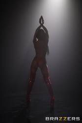 Madison Ivy Red Hot (3000x2000 px) - 93x-673pppxyb5.jpg