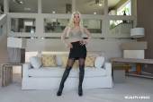 Brittany Andrews - Pounding The Panty Thief -i76iea8s22.jpg