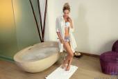Sophia Knight - Full Body Rubb Down - Nub1les 2013-11-07-u740ou5bns.jpg