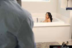 Anissa Kate Likes To Be Watched In The Bath Tub and Then FUCKED - 281x-474taslzxn.jpg