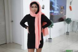Binky-Beaz-Hijab-209x-1620px-574xxxvuge.jpg