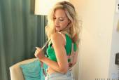Sophia Knight - Sexy Blonde Tease - Nub1les 2013-11-11-a75gx77ni5.jpg
