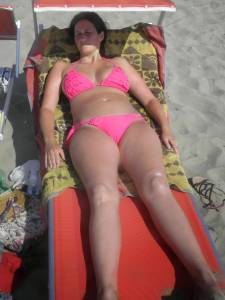 Topless Amateur Beach Doll [x53]-6766vemze2.jpg