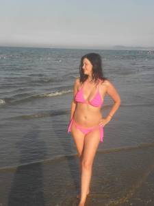 Topless Amateur Beach Doll [x53]-r766ve0mrr.jpg
