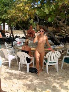 Andrea-nudist-girl-private-pics-%5Bx70%5D-3767hsqmb5.jpg
