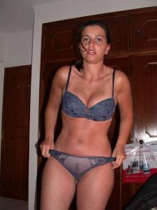 Hot Brazilian Girl Having Sex on Vacation [x53]y77wf225pi.jpg
