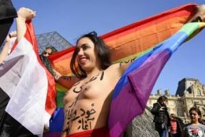 Arab Muslim Nude Protest-w77w3tca63.jpg