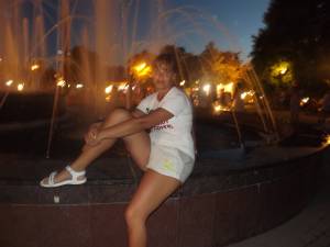 Shy-Russian-amateur-mother-vacation-%5Bx150%5D-s77xx60xda.jpg