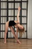 Sophie Gem - Yoga Stretch -u7ki4dw6xm.jpg