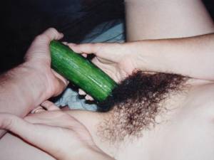 Hairy Latin Wife With Cucumber [x40]-579qcoit56.jpg